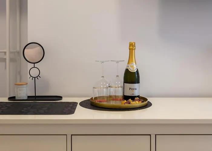 לינה וארוחת בוקר Aborda 4*